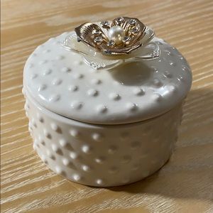 Ceramic Jewelry storage